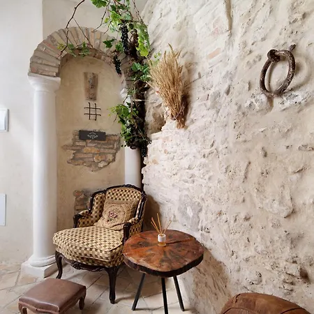 La Cueva De Medina-Sidonia