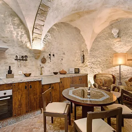 La Cueva De Apartment *